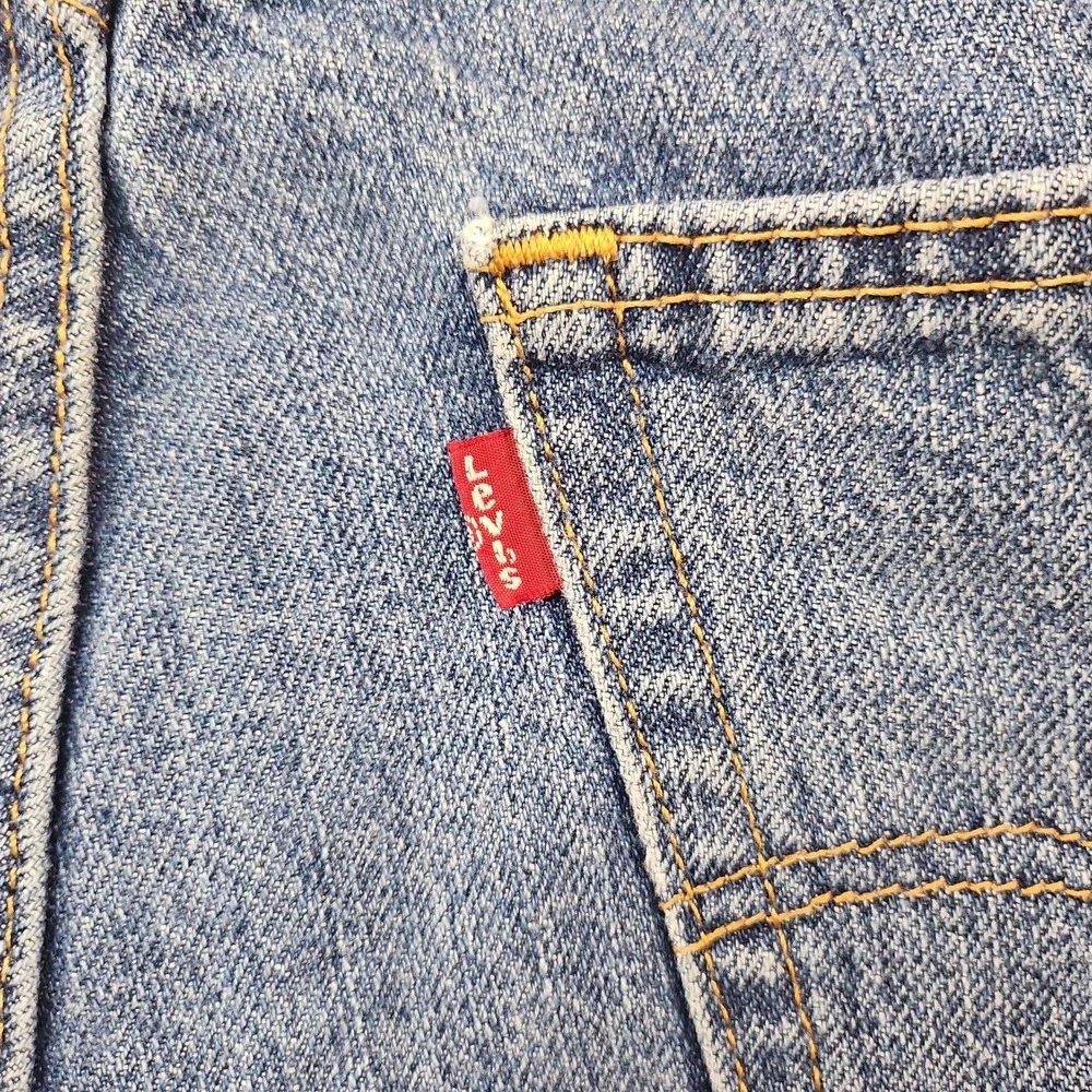 Levis 550 Jean Shorts Mens 33 Blue Denim Skater Normcore Dad Jorts Blokecore
